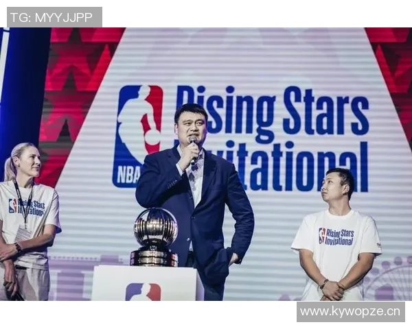 中国男篮新星在NBA夏季联赛惊艳亮相 媒体称其为未来之星